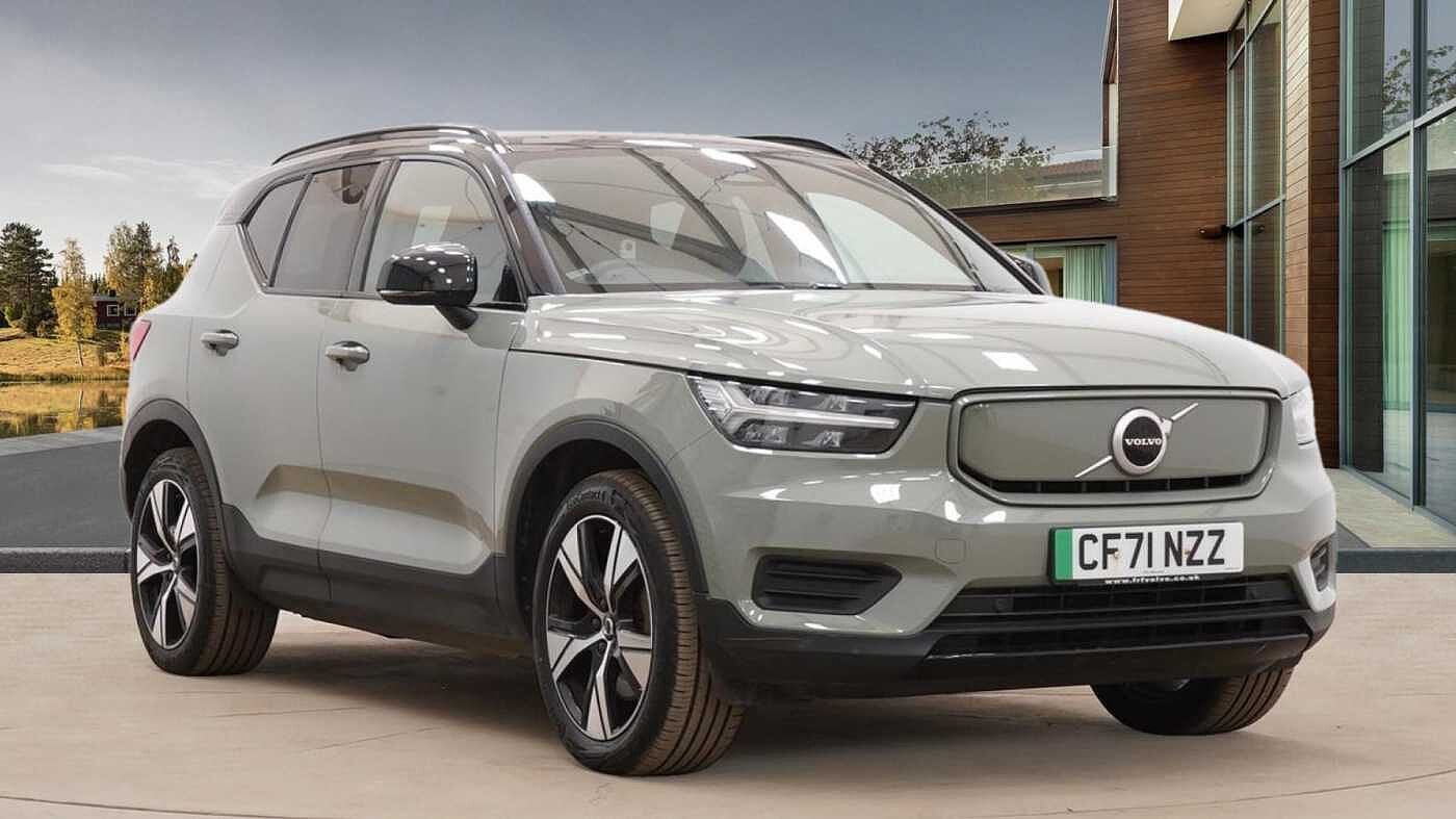 Main listing image - Volvo XC40 Recharge