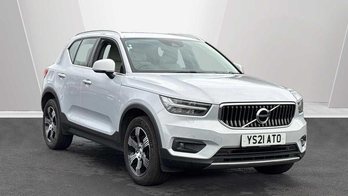 Main listing image - Volvo XC40