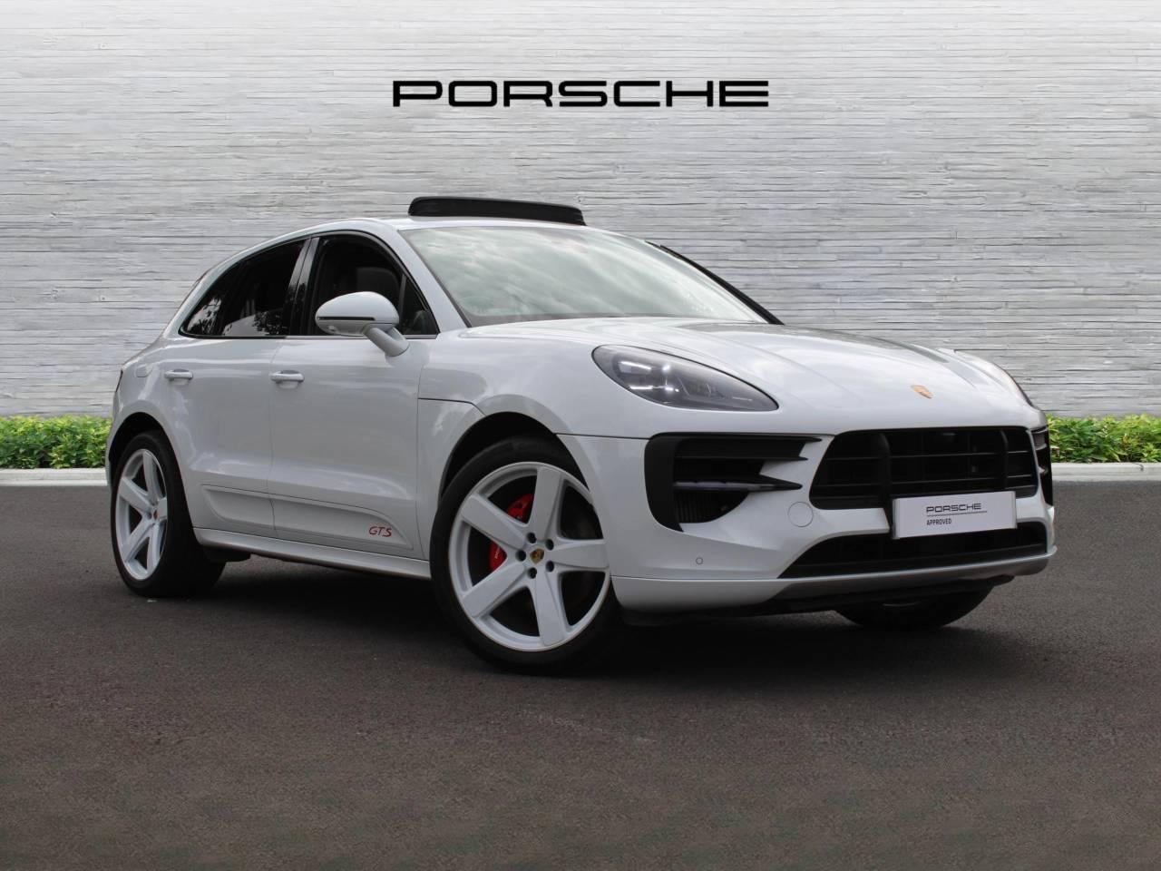 Main listing image - Porsche Macan