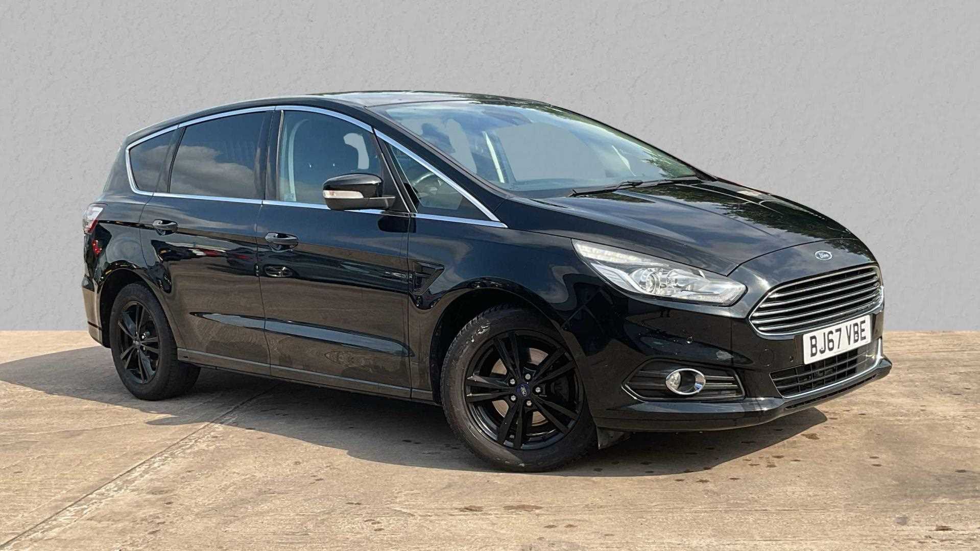Main listing image - Ford S-MAX
