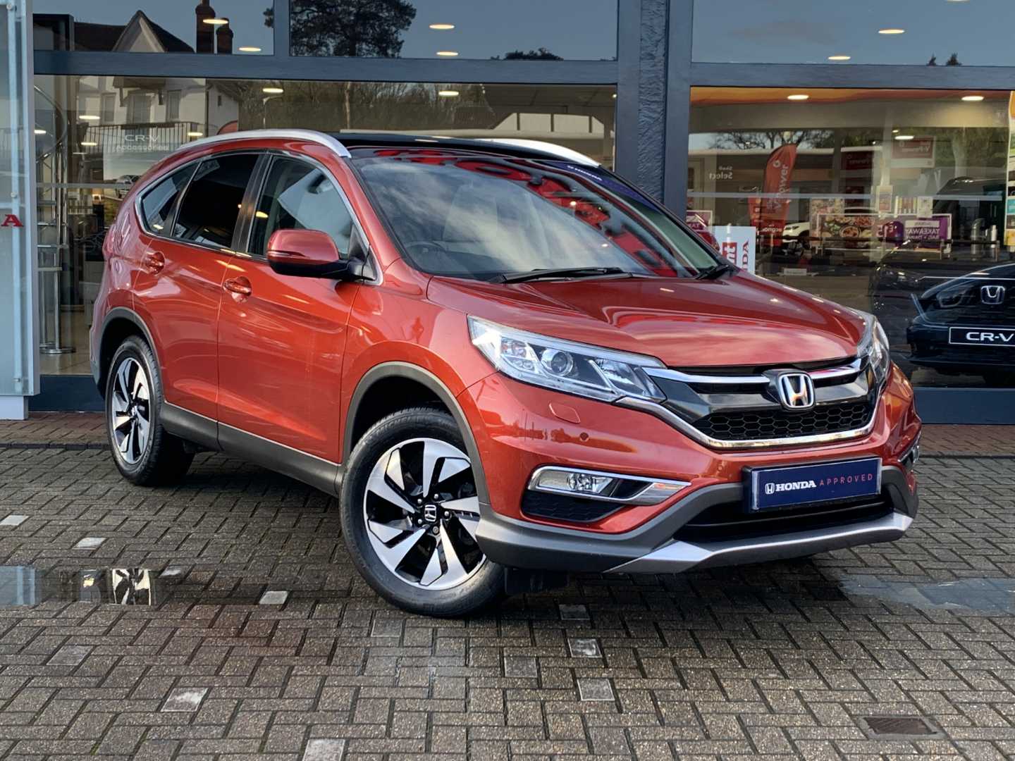 Main listing image - Honda CR-V