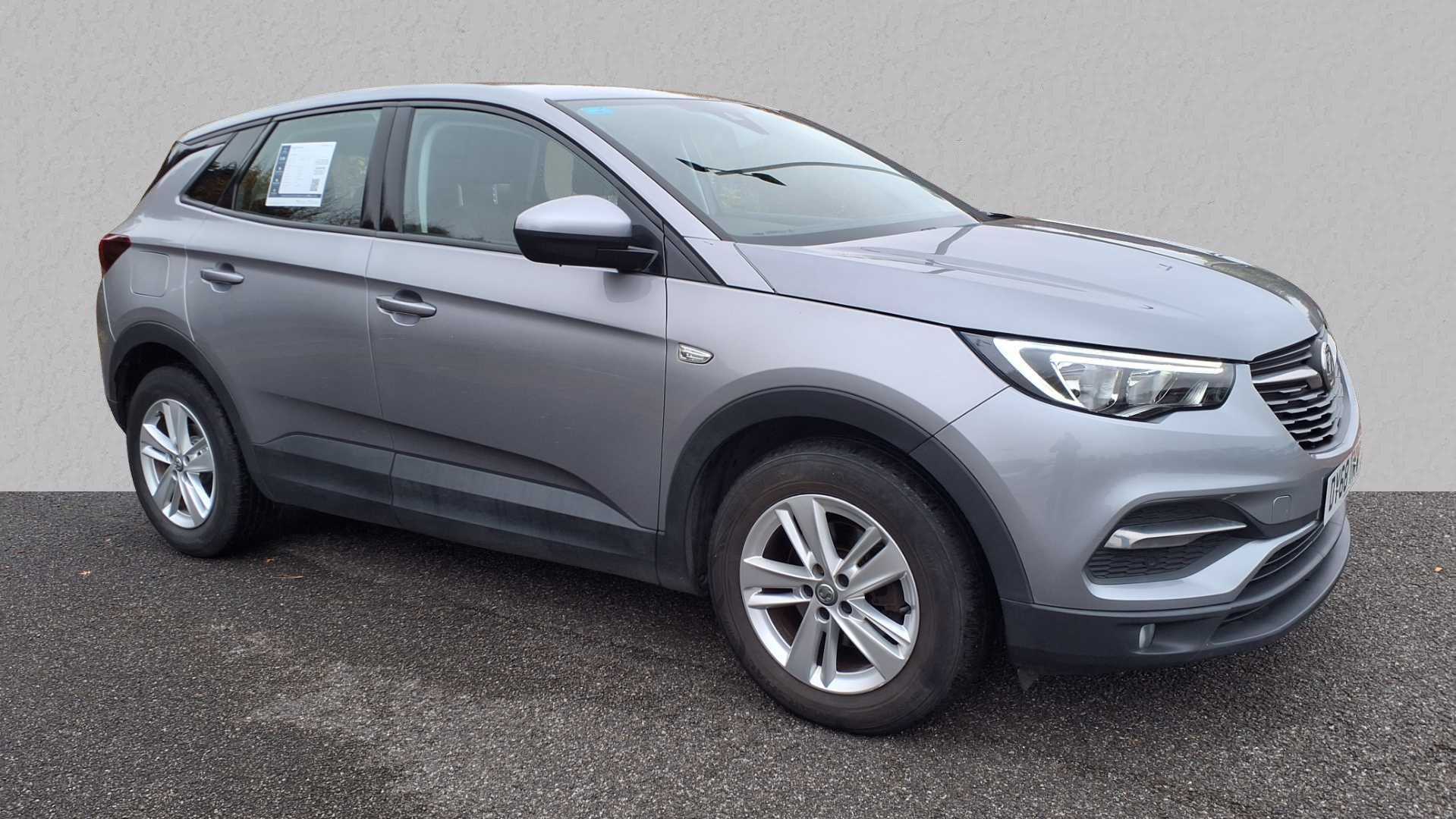 Main listing image - Vauxhall Grandland X