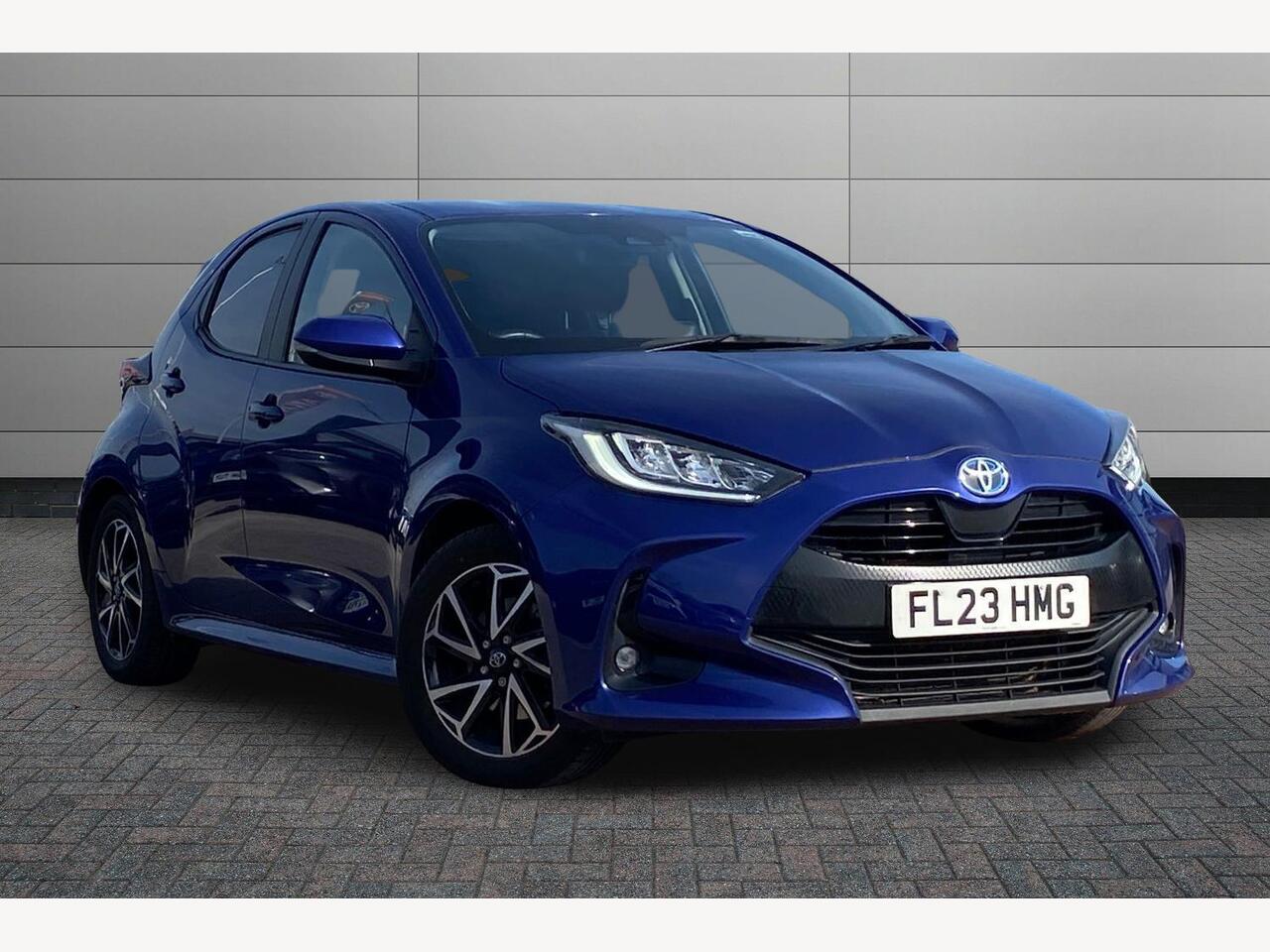 Main listing image - Toyota Yaris