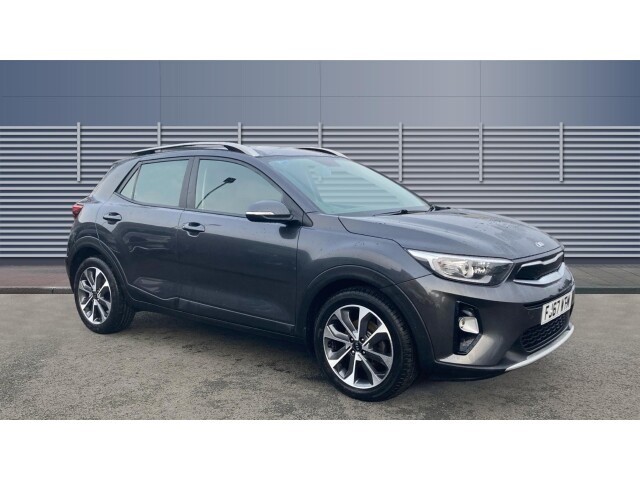 Main listing image - Kia Stonic