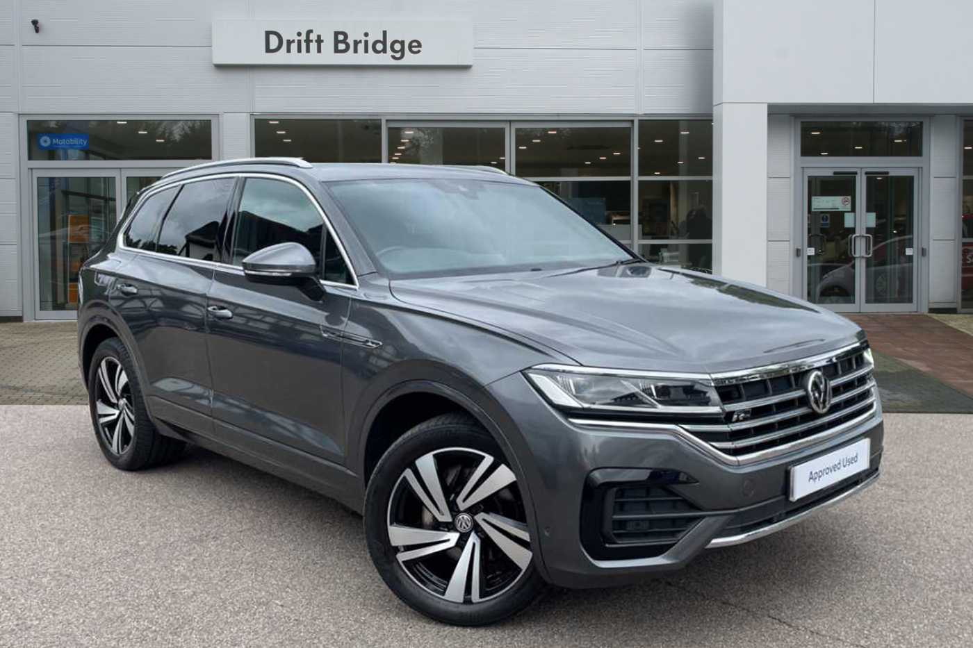 Main listing image - Volkswagen Touareg