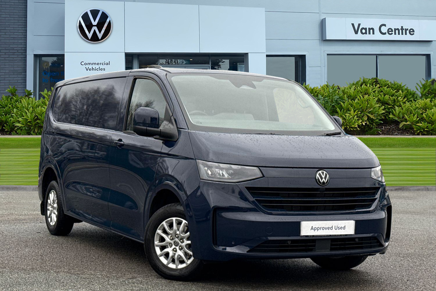Main listing image - Volkswagen Transporter