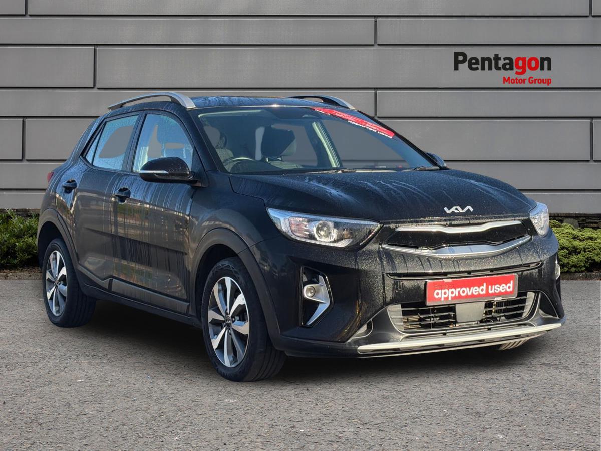 Main listing image - Kia Stonic