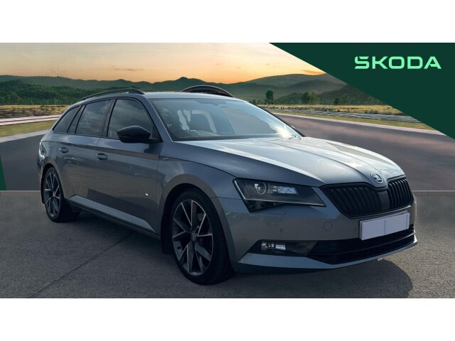 Main listing image - Skoda Superb Estate