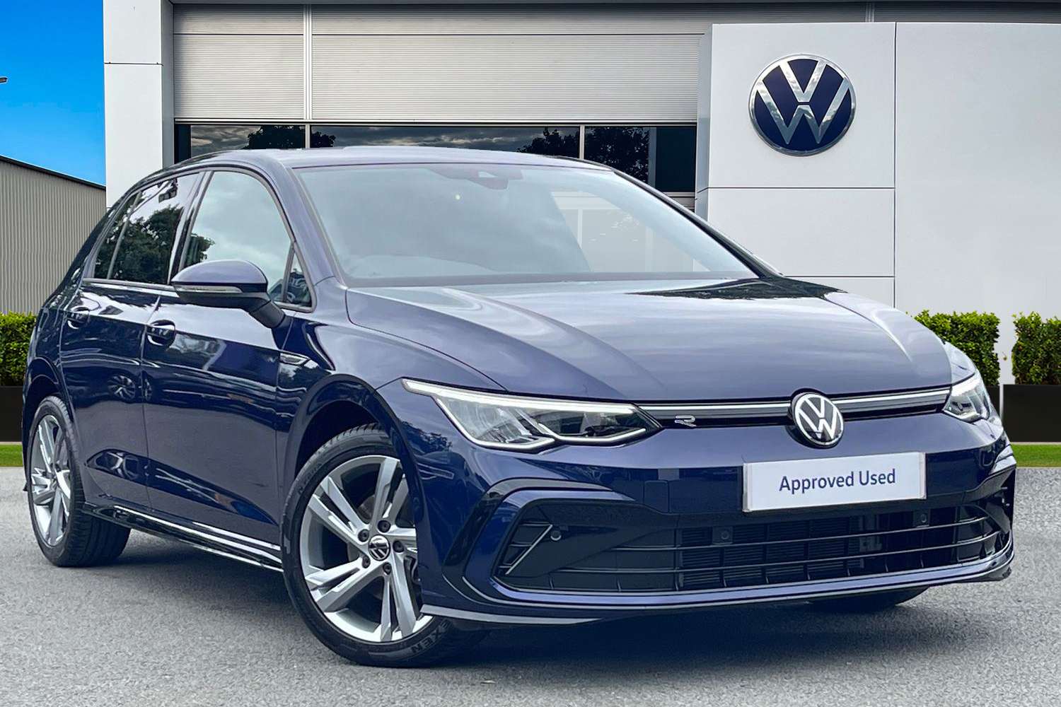 Main listing image - Volkswagen Golf