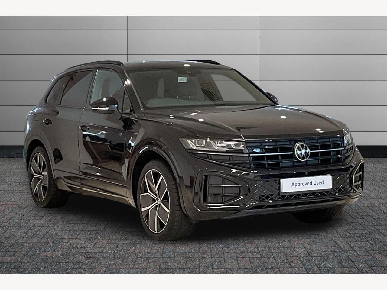 Main listing image - Volkswagen Touareg