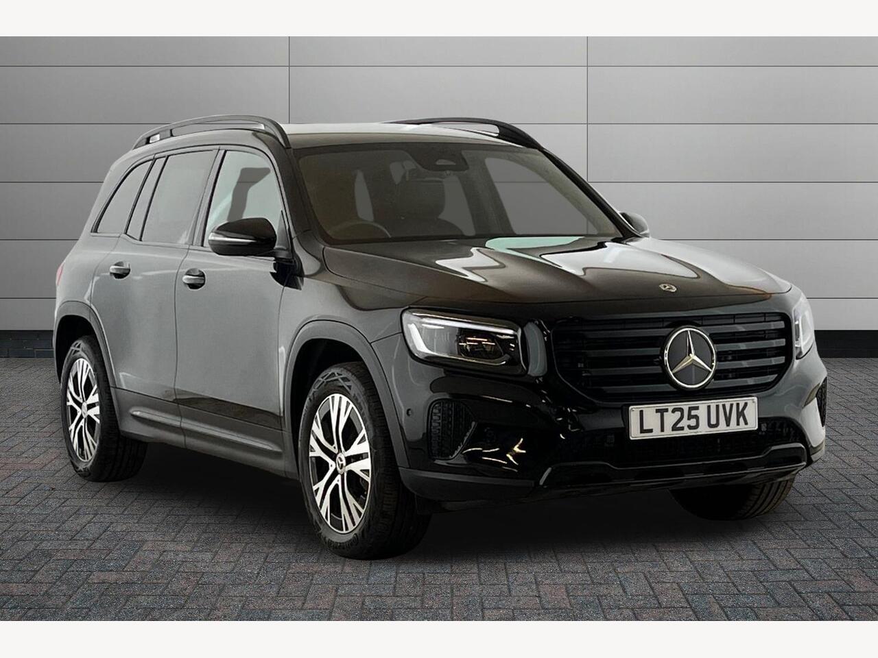 Main listing image - Mercedes-Benz GLB