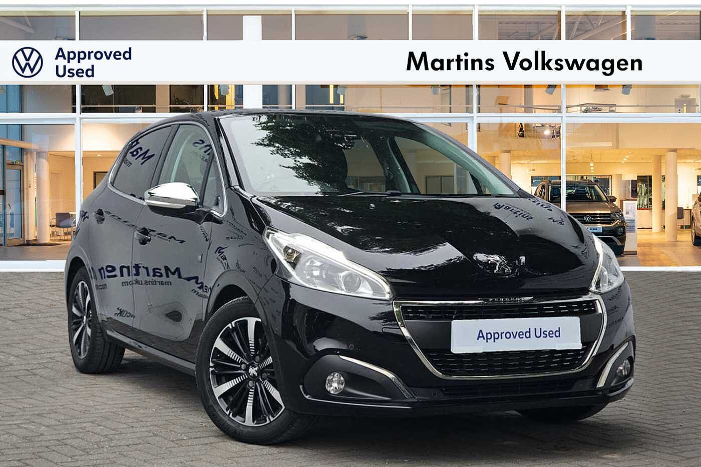 Main listing image - Peugeot 208