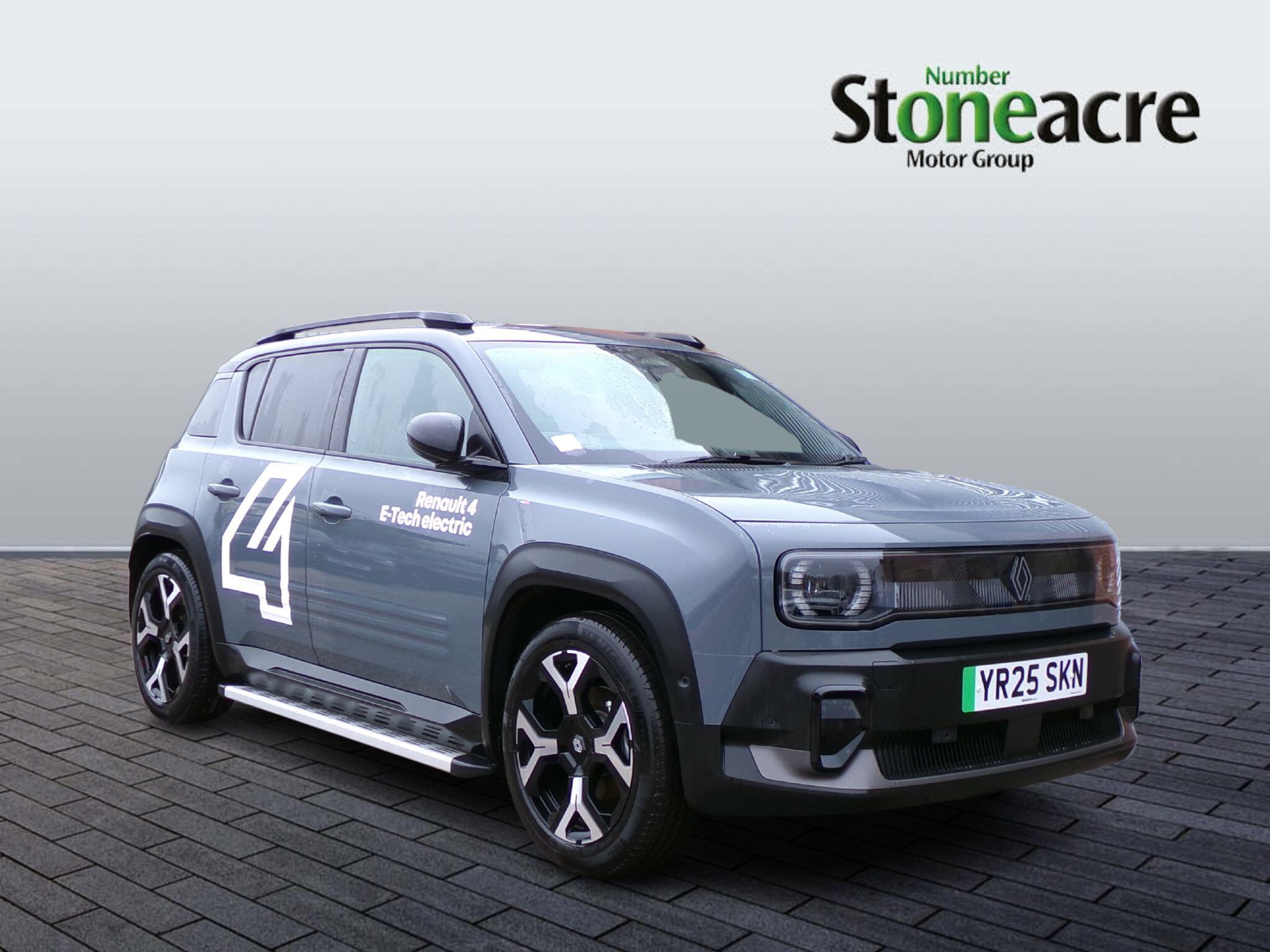 Main listing image - Renault 4