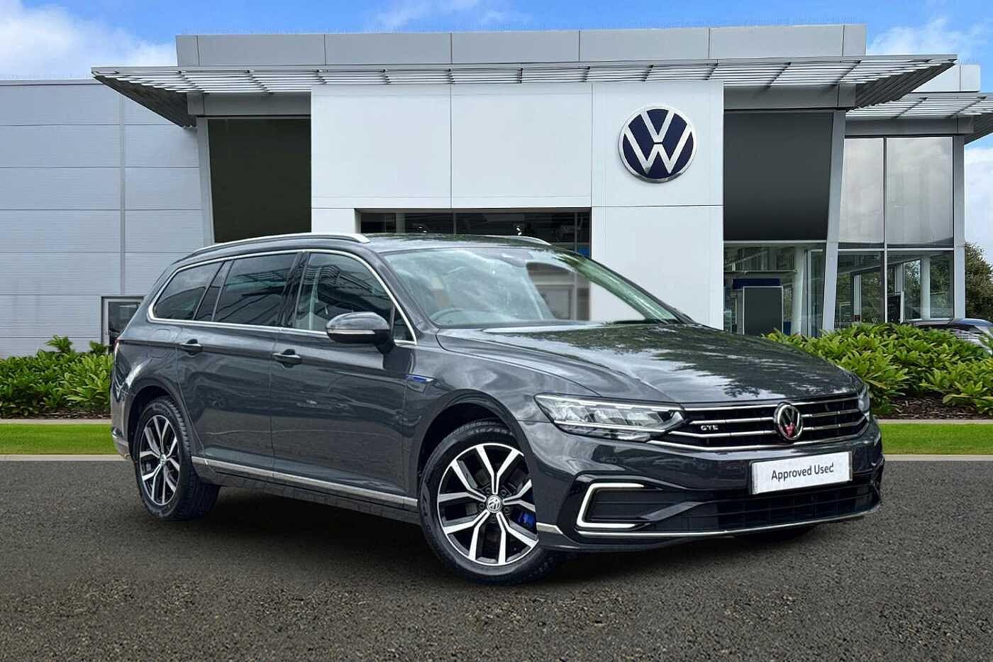 Main listing image - Volkswagen Passat GTE