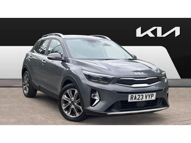 Main listing image - Kia Stonic