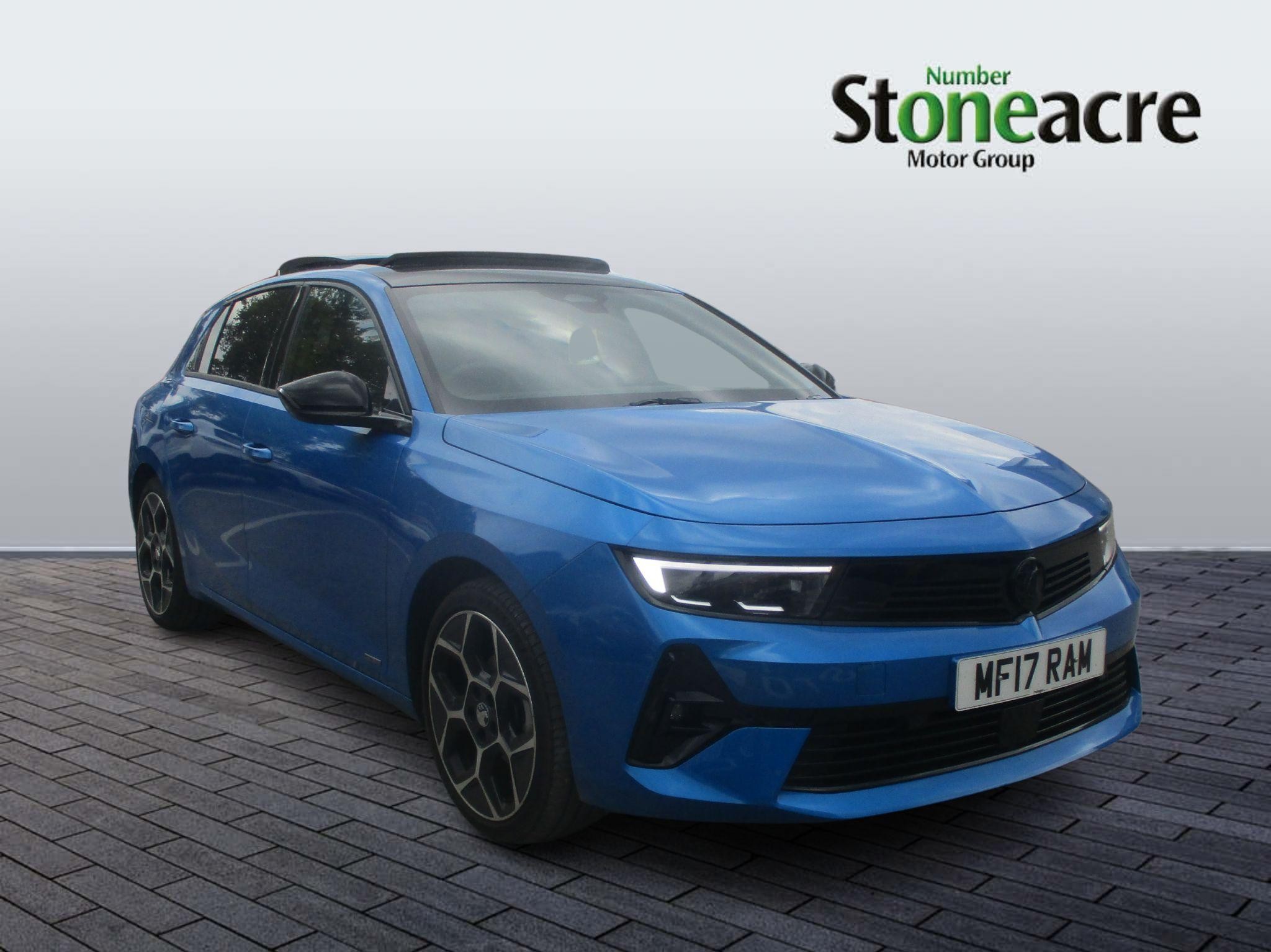 Main listing image - Vauxhall Astra