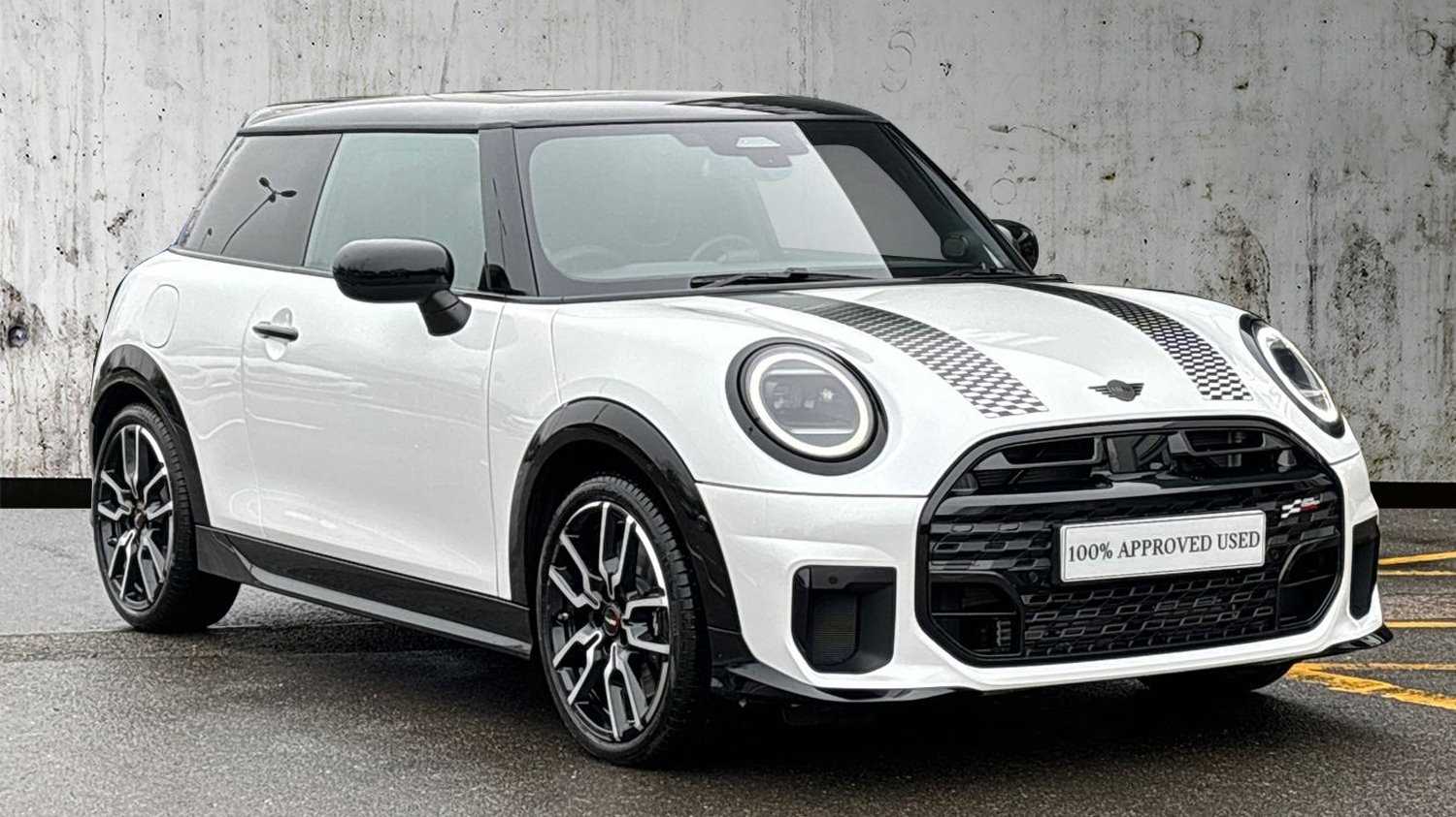 Main listing image - MINI Hatchback