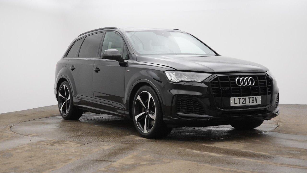 Main listing image - Audi Q7