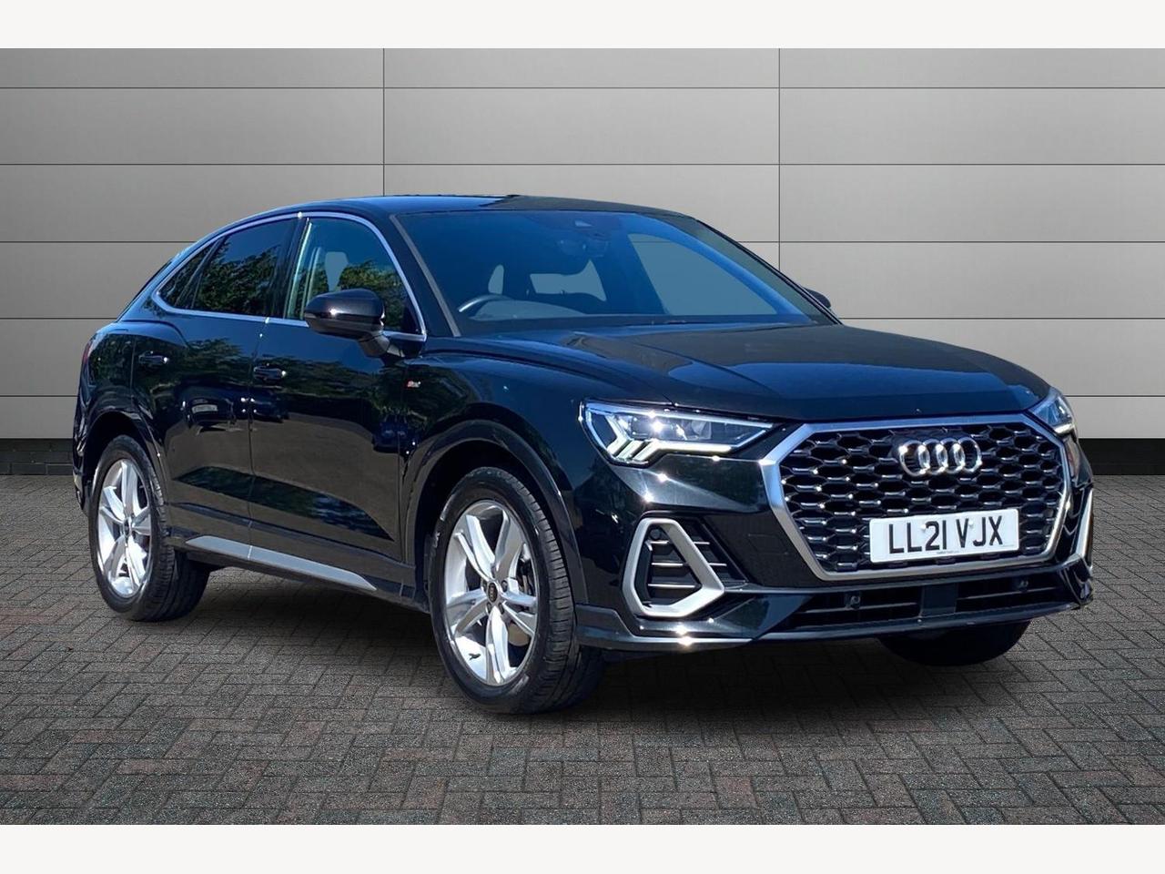 Main listing image - Audi Q3