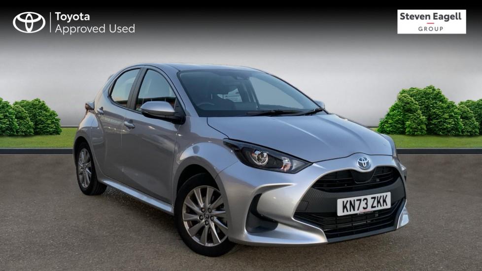 Main listing image - Toyota Yaris