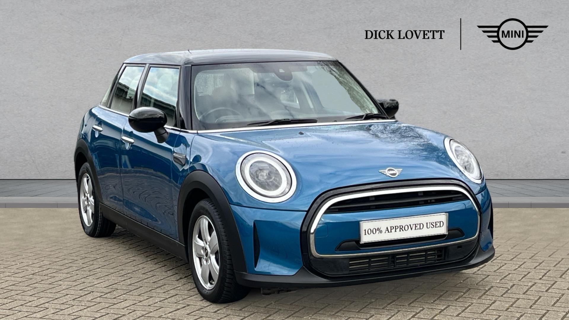 Main listing image - MINI Hatchback 5dr