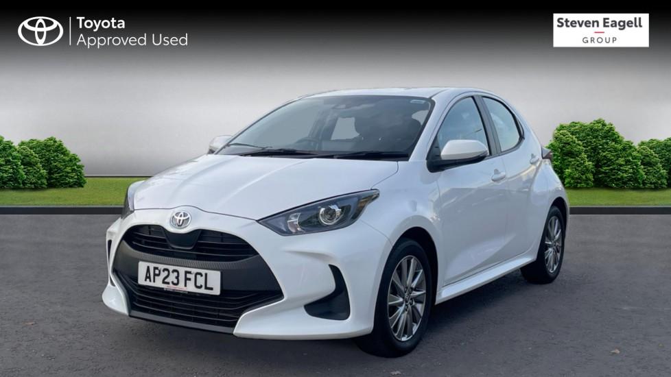 Main listing image - Toyota Yaris