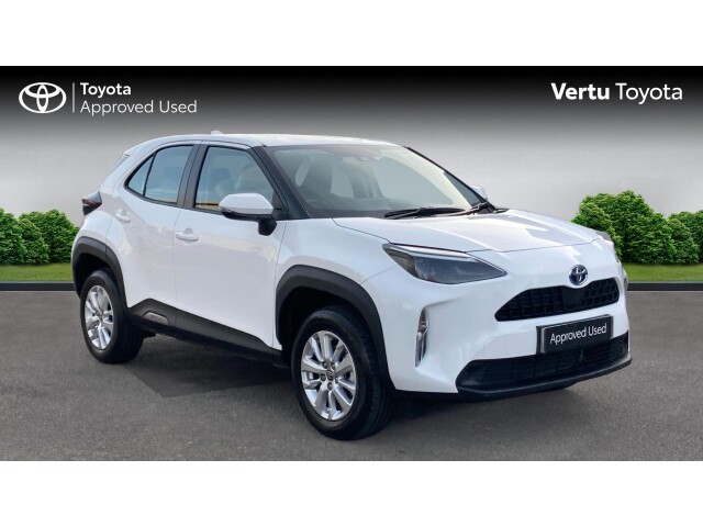 Main listing image - Toyota Yaris Cross