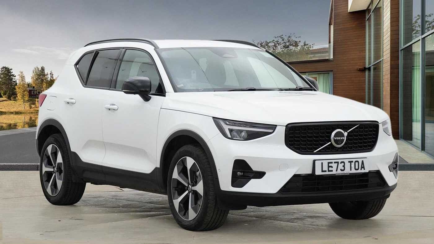 Main listing image - Volvo XC40