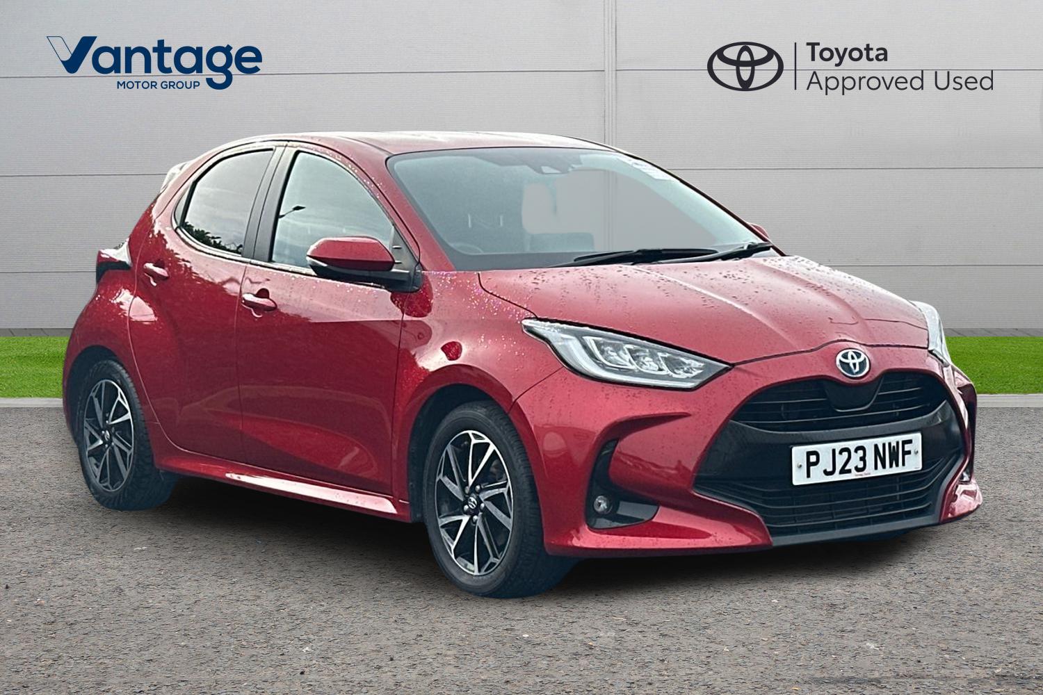 Main listing image - Toyota Yaris