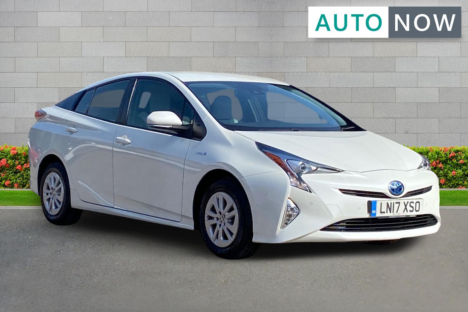 Main listing image - Toyota Prius