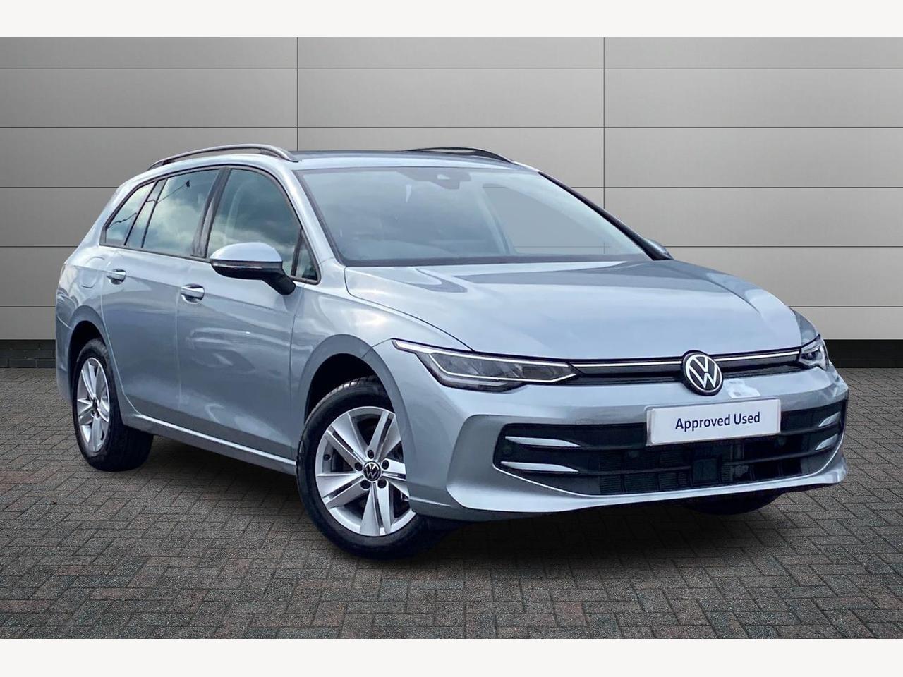 Main listing image - Volkswagen Golf Estate