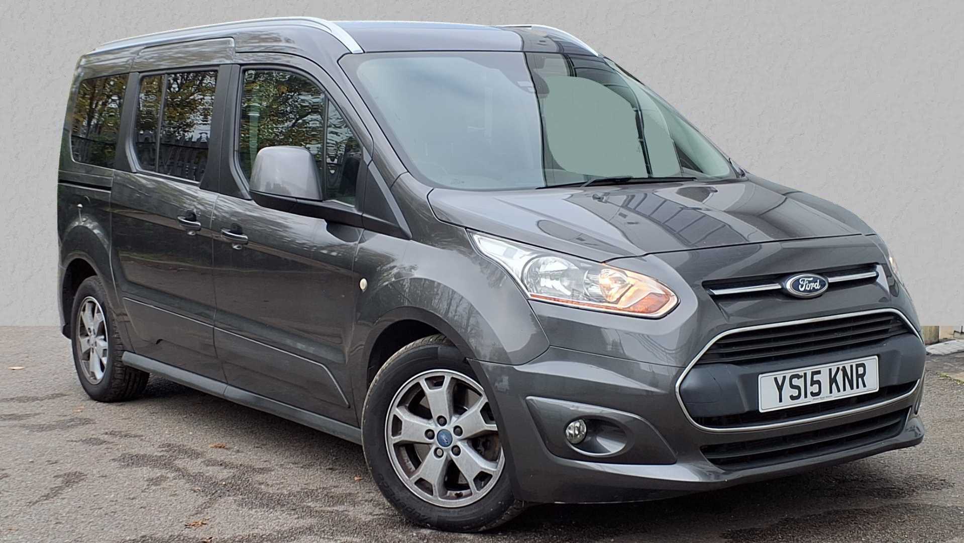 Main listing image - Ford Grand Tourneo Connect