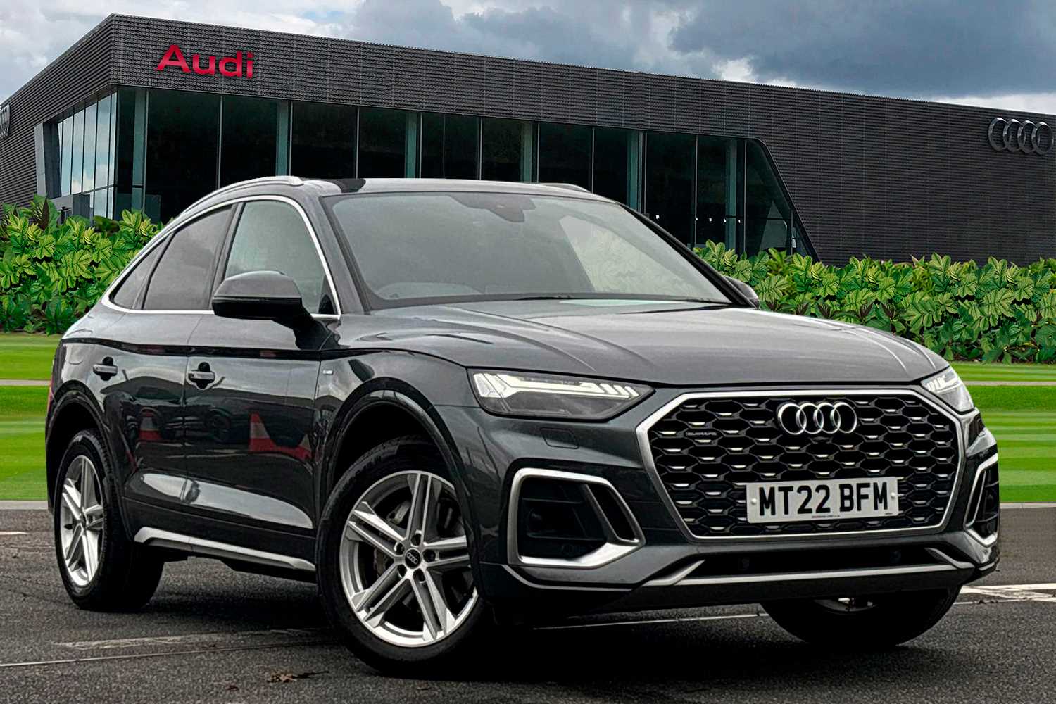 Main listing image - Audi Q5 Sportback