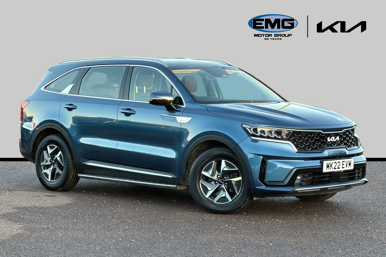 Main listing image - Kia Sorento