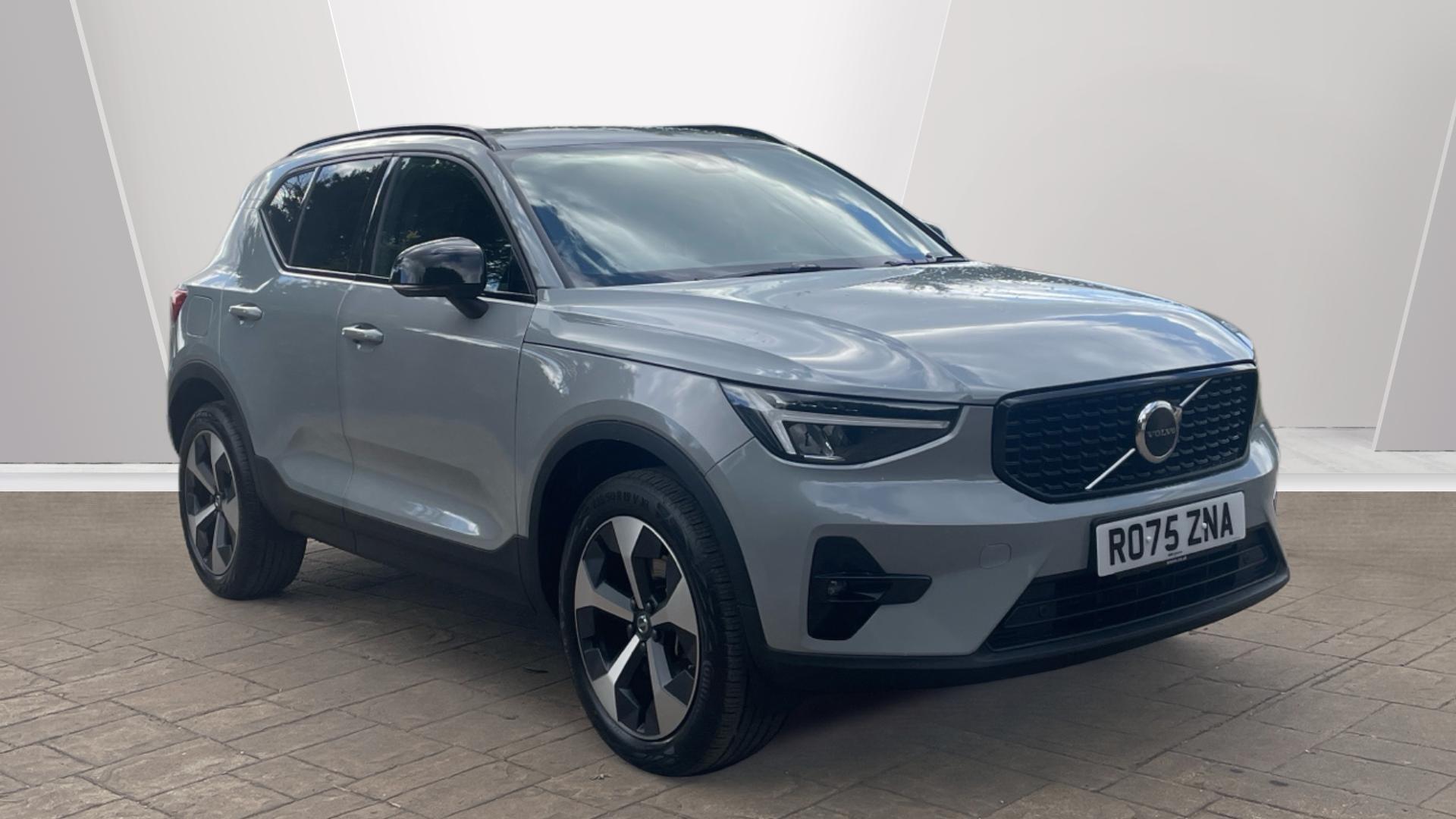 Main listing image - Volvo XC40