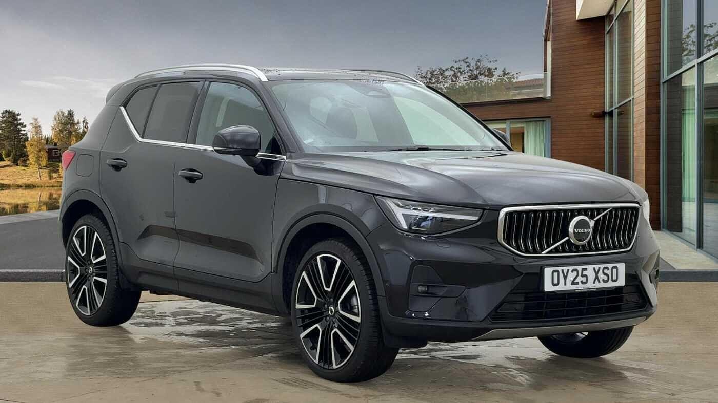 Main listing image - Volvo XC40