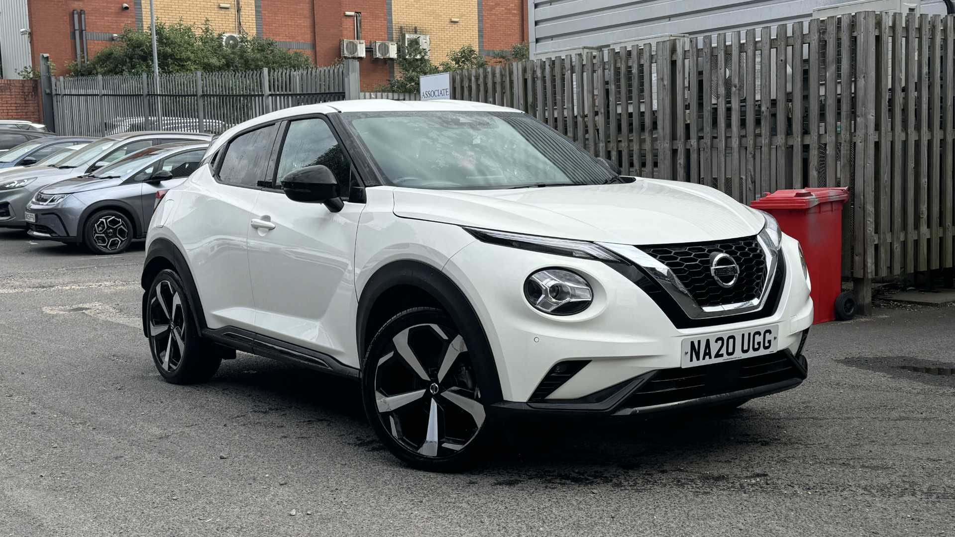 Main listing image - Nissan Juke