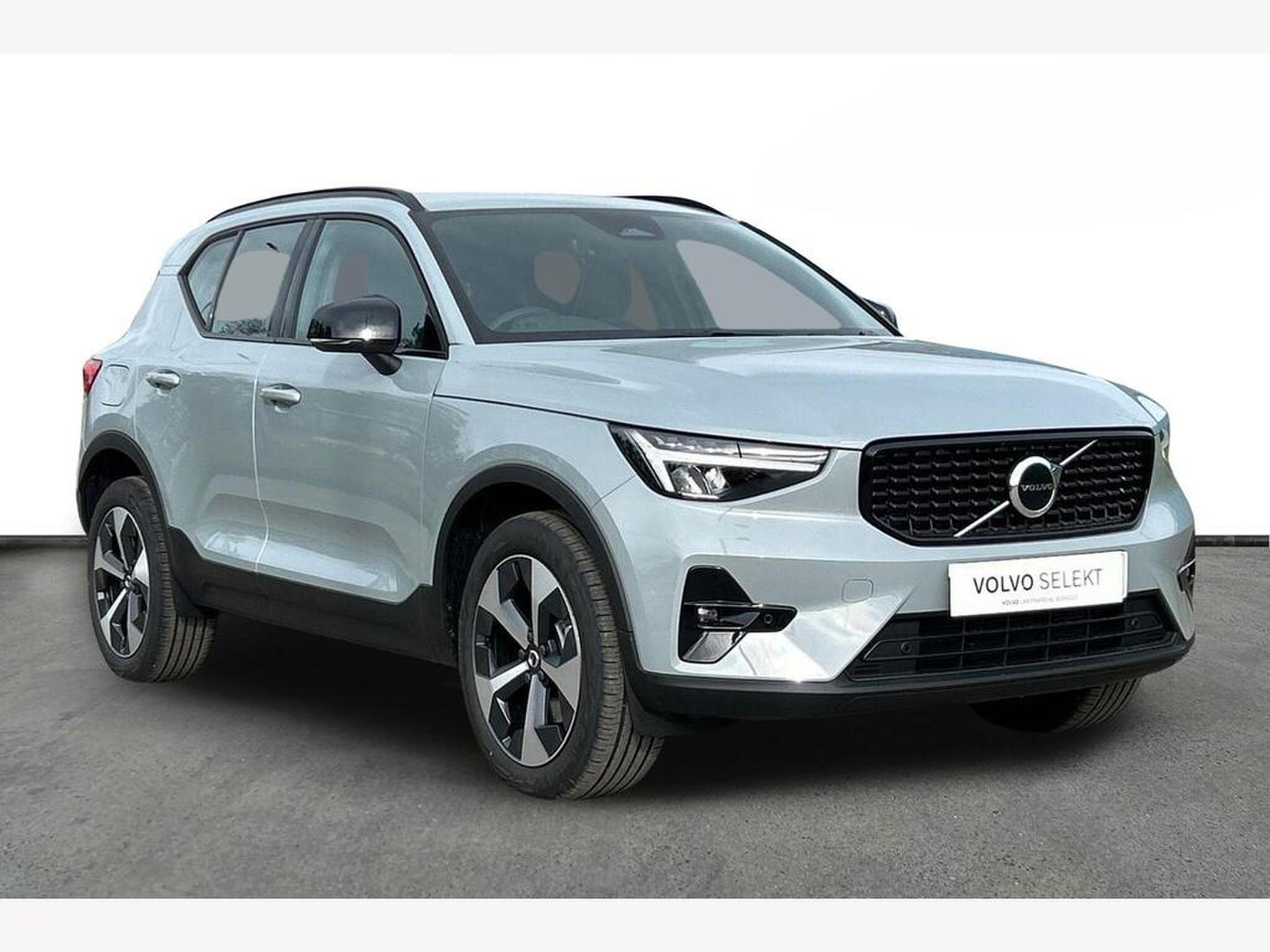 Main listing image - Volvo XC40