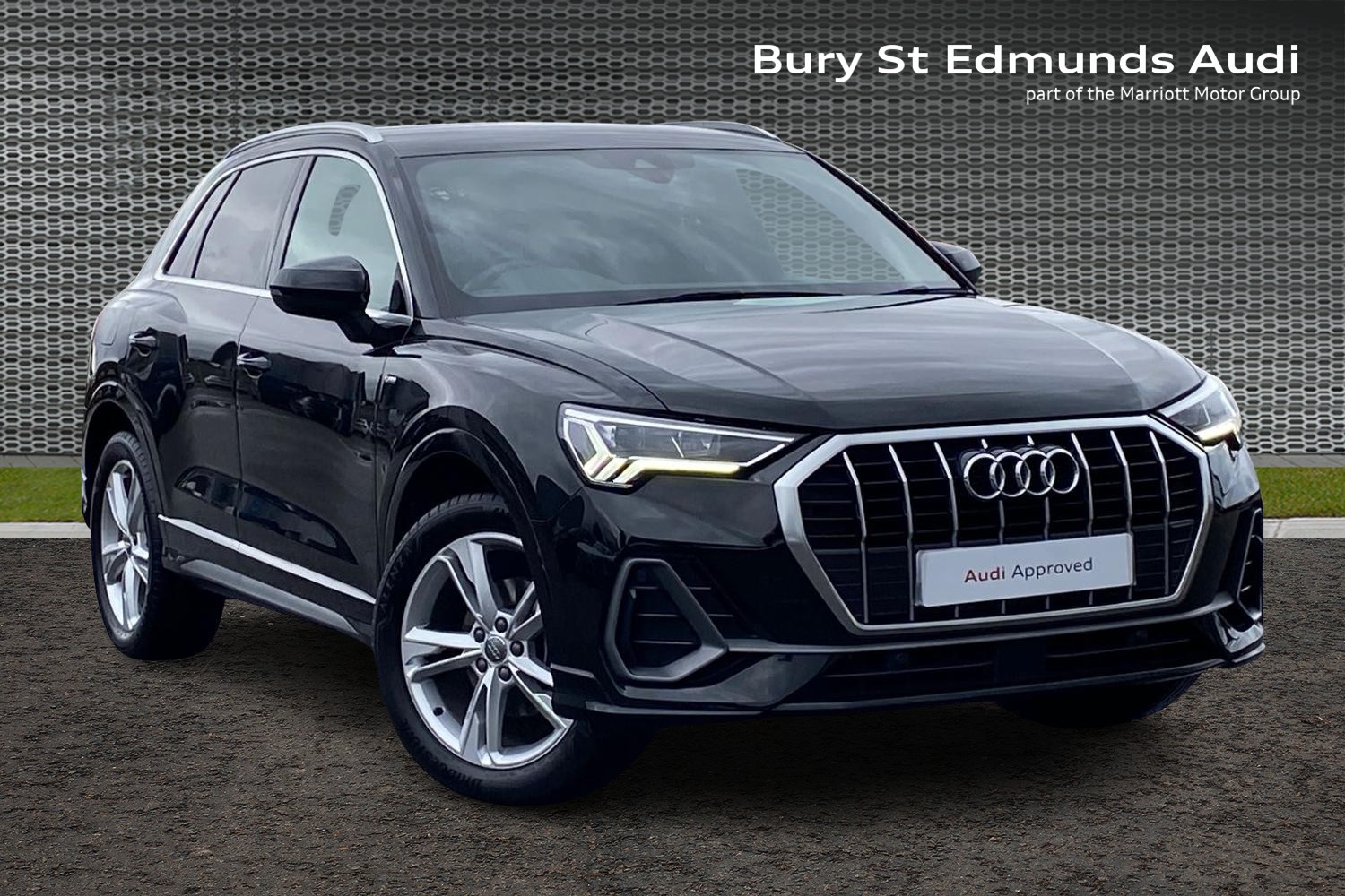 Main listing image - Audi Q3