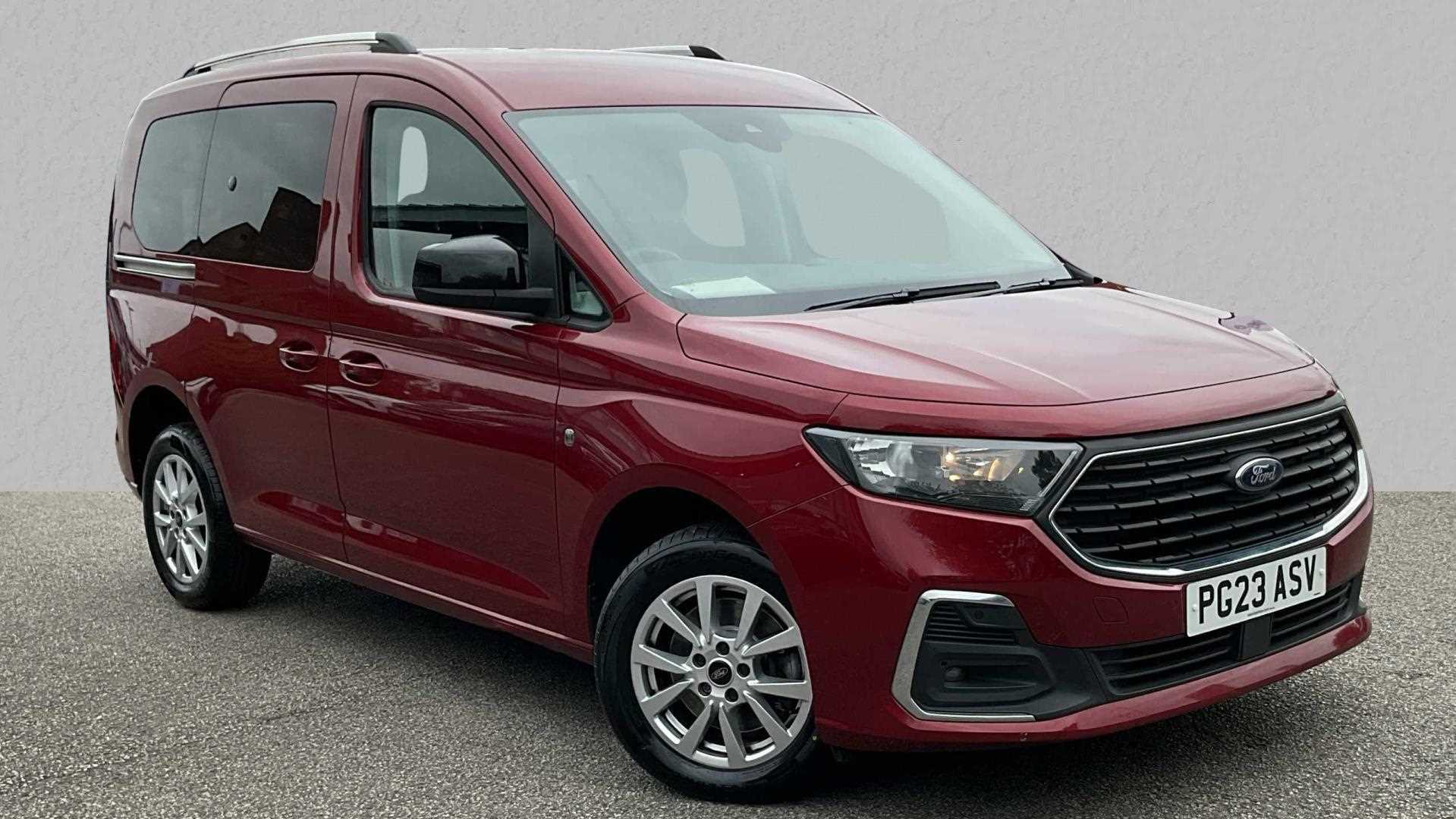 Main listing image - Ford Tourneo Connect
