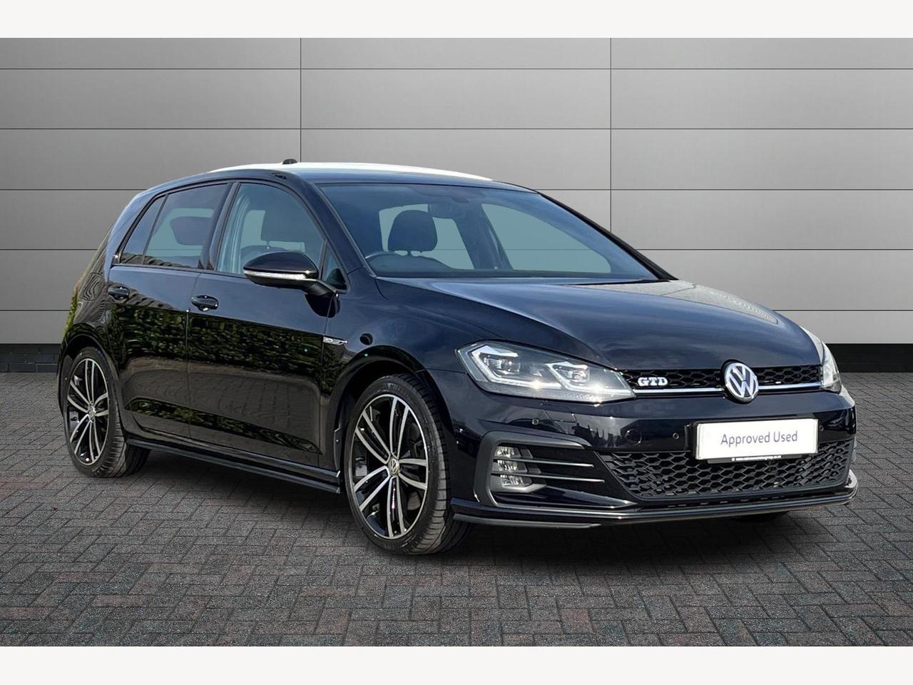 Main listing image - Volkswagen Golf