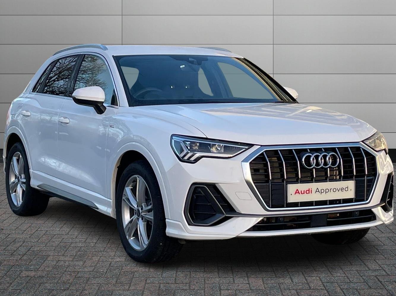 Main listing image - Audi Q3