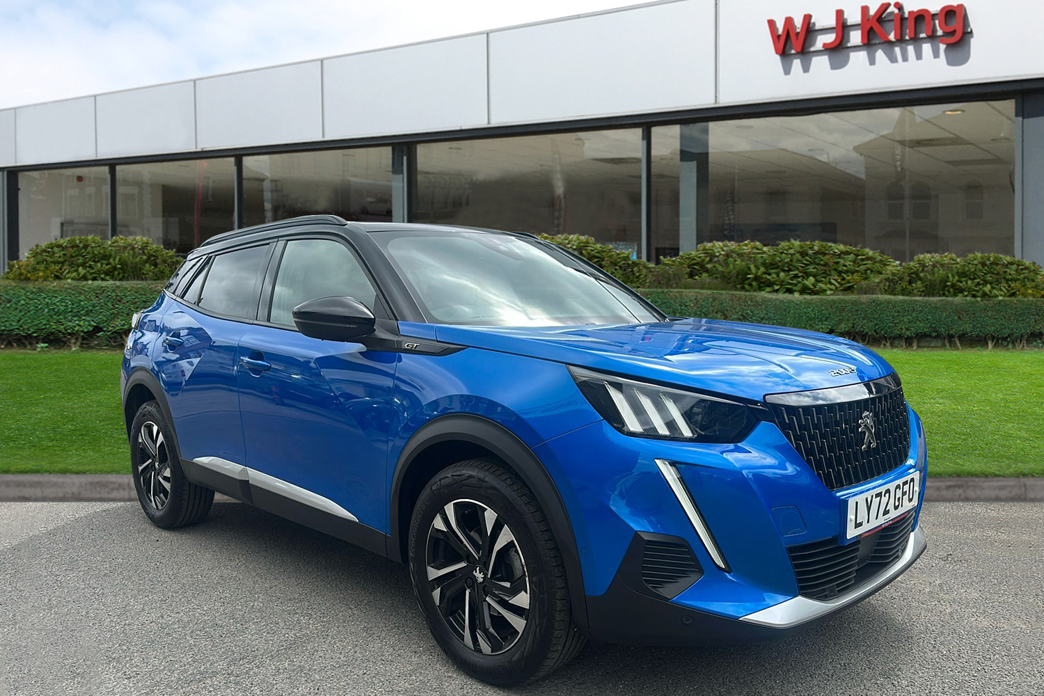 Main listing image - Peugeot 2008