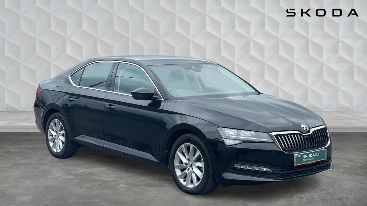 Main listing image - Skoda Superb