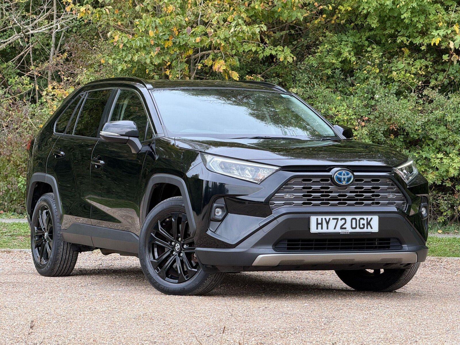 Main listing image - Toyota RAV4