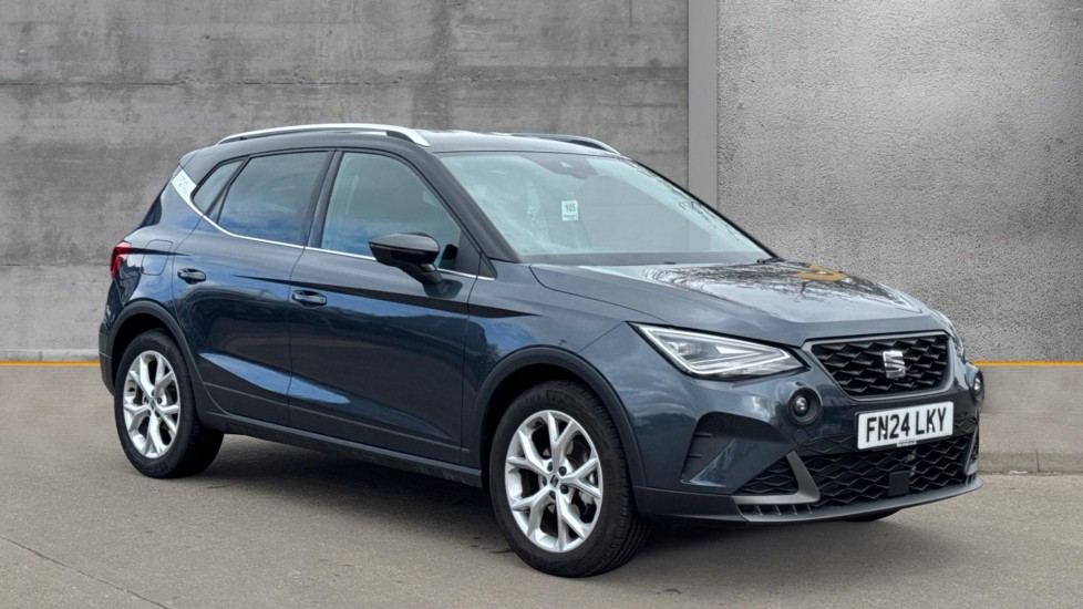 Main listing image - SEAT Arona