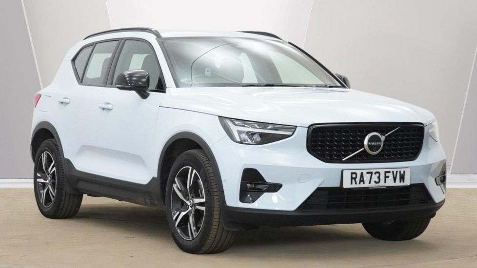 Main listing image - Volvo XC40