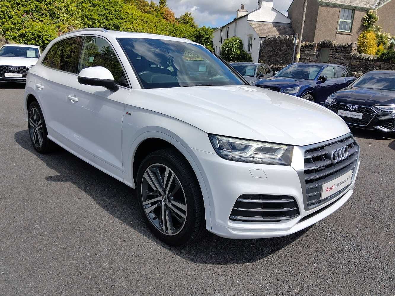 Main listing image - Audi Q5
