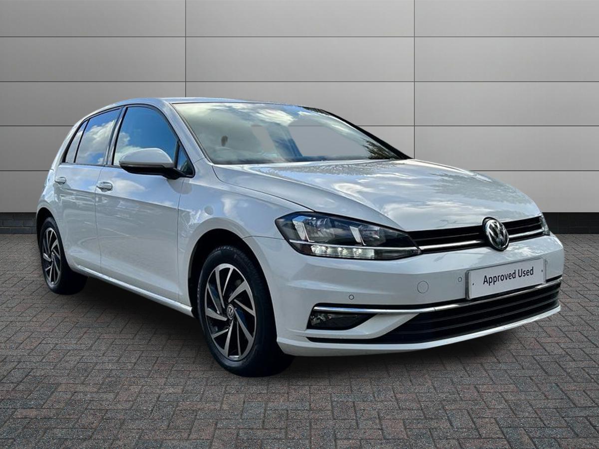 Main listing image - Volkswagen Golf