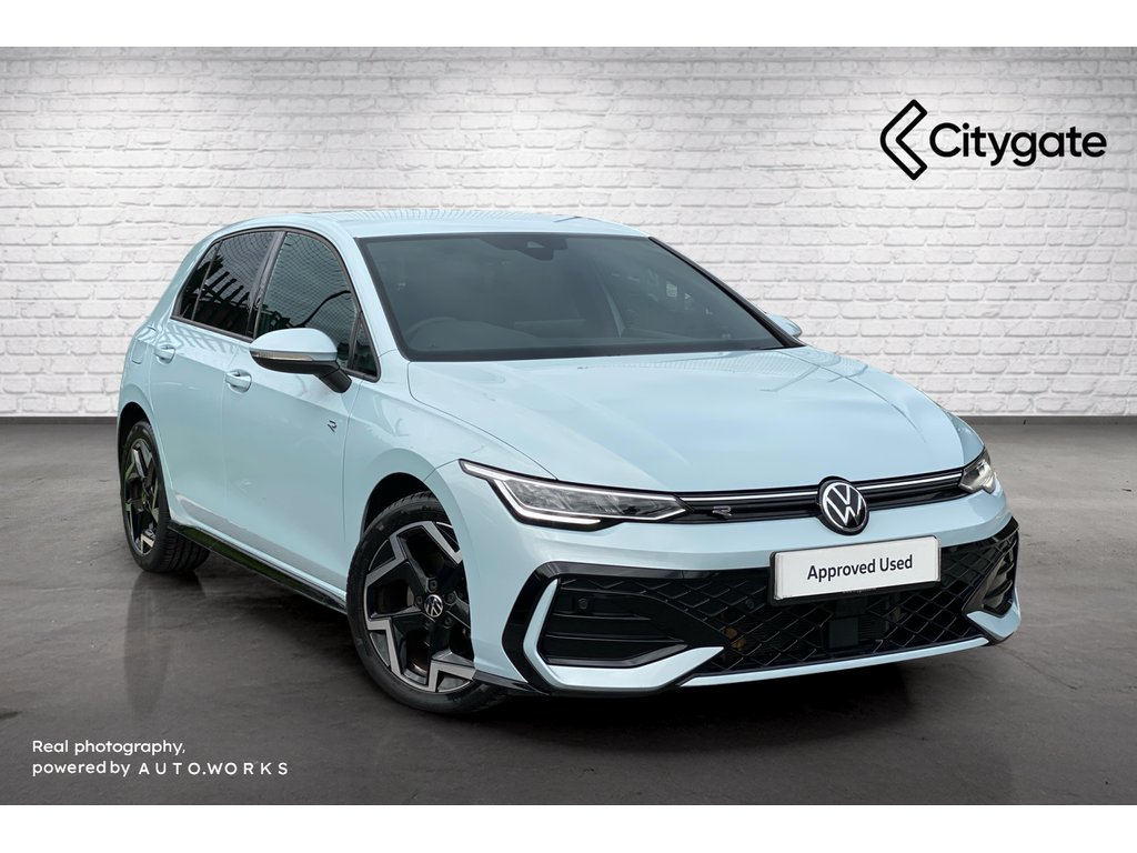 Main listing image - Volkswagen Golf